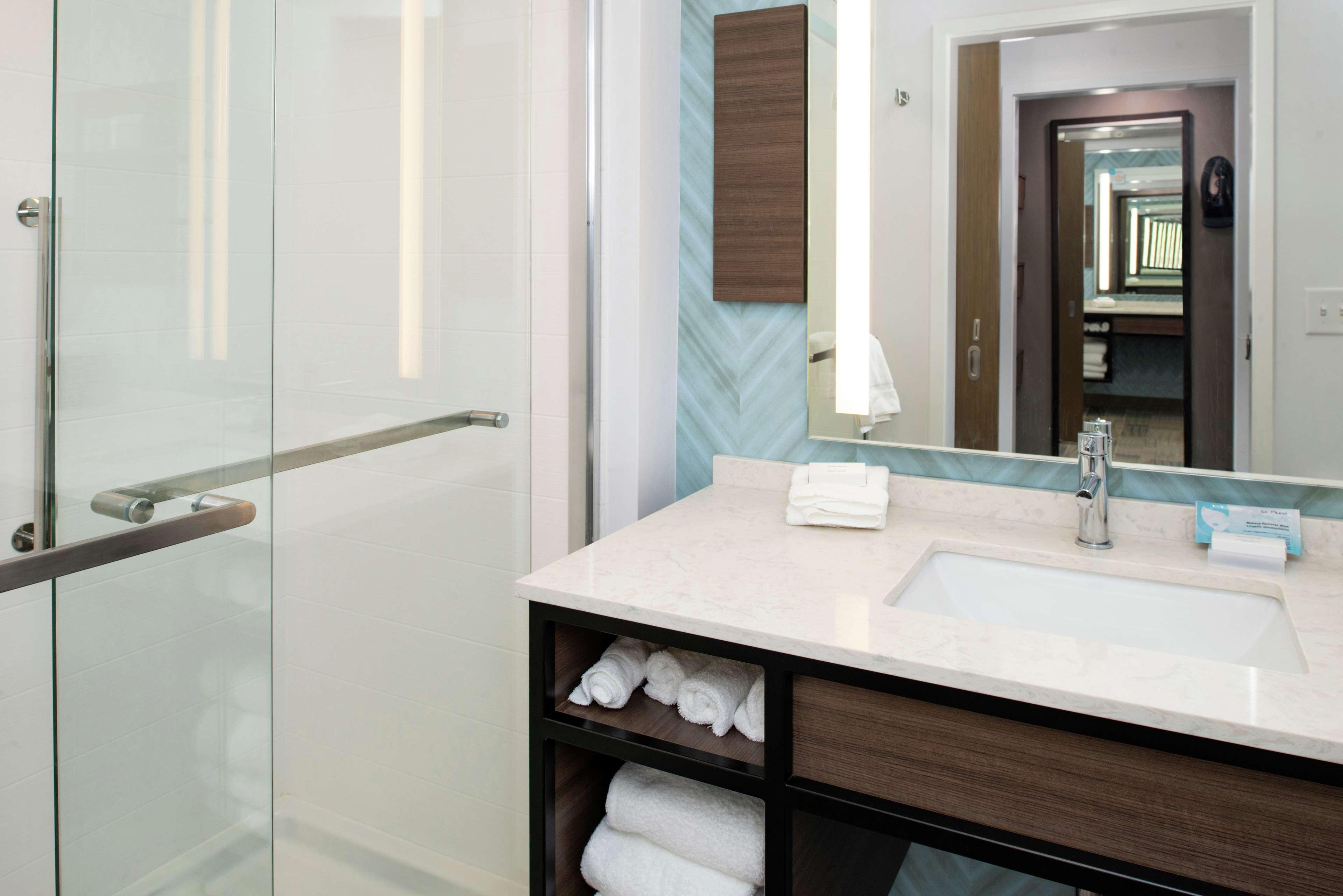 Hilton Garden Inn Галлатин Экстерьер фото