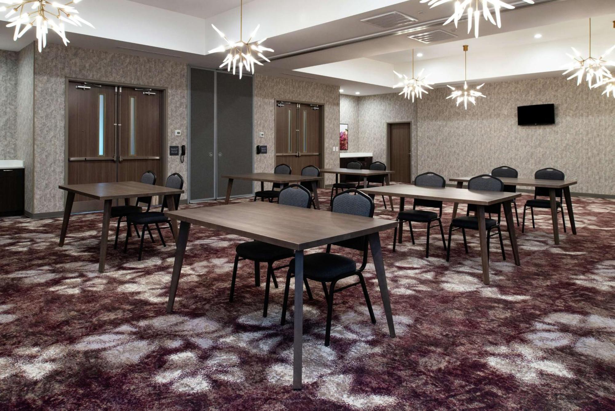 Hilton Garden Inn Галлатин Экстерьер фото