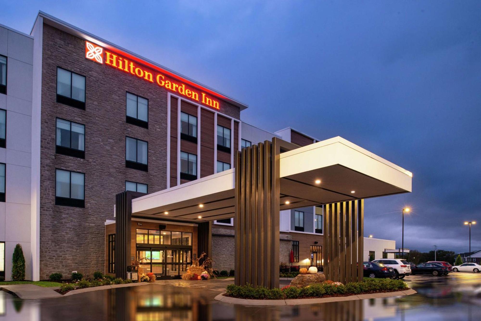 Hilton Garden Inn Галлатин Экстерьер фото